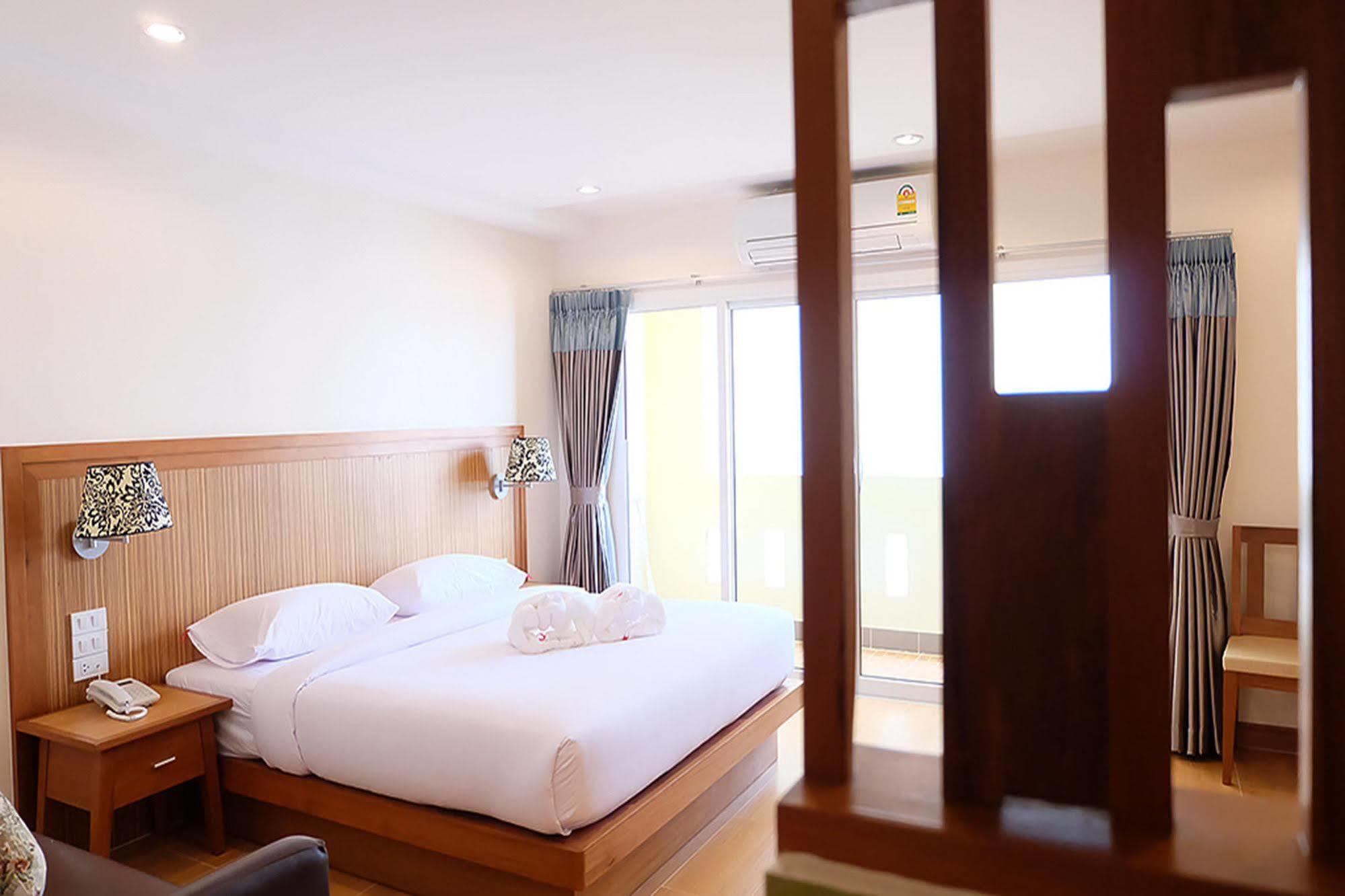 D Hotel Pattaya Extérieur photo