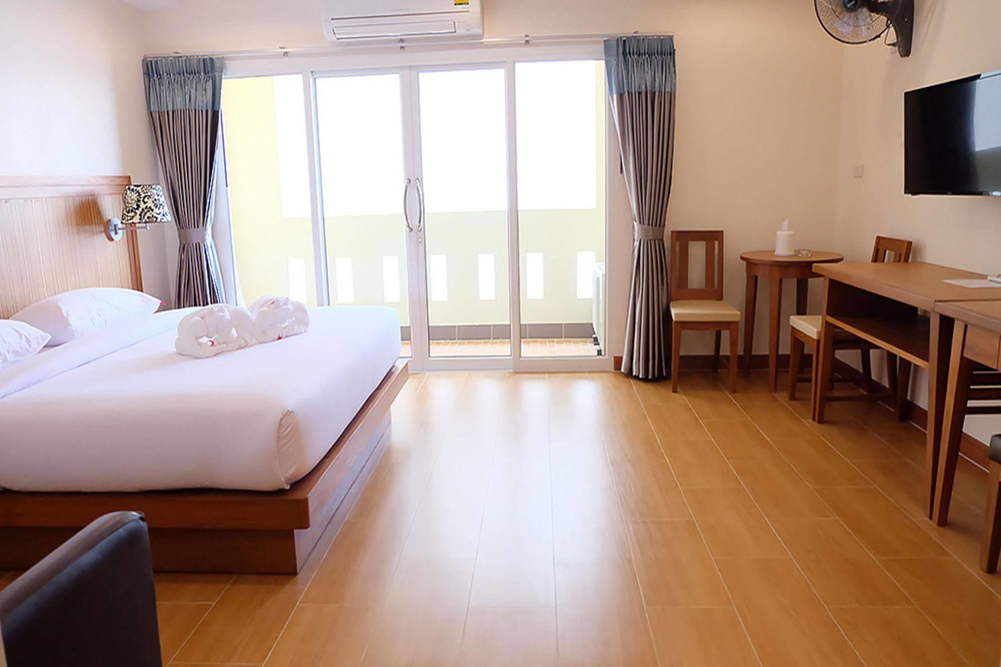 D Hotel Pattaya Extérieur photo